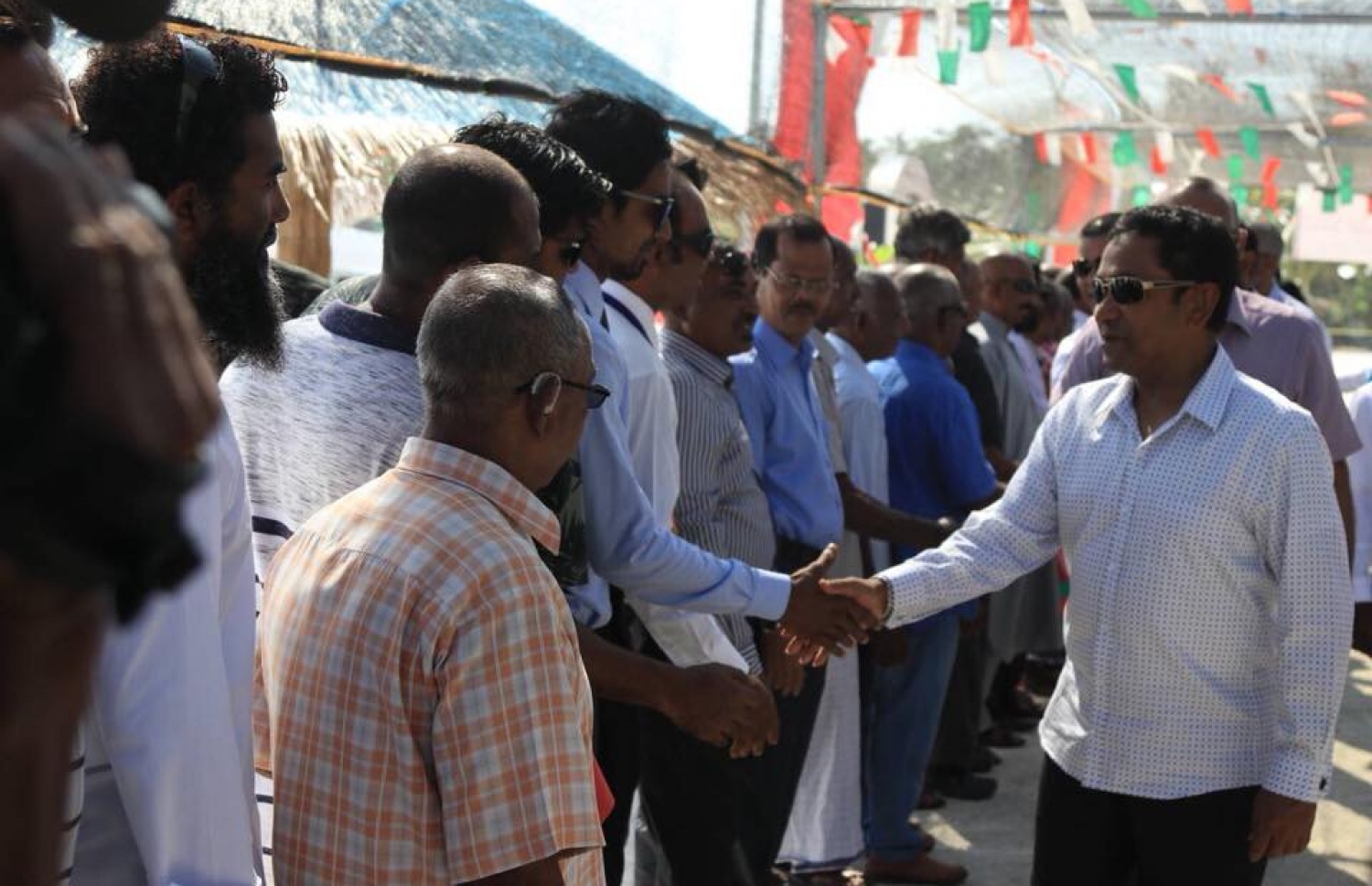 ރައީސް ޔާމީން މާޅެންދޫ ބަޔަކާ މިއަދު ސަލާމް ކުރައްވަނީ. - ފޮޓޯ: ހައުސިން މިނިސްޓްރީ