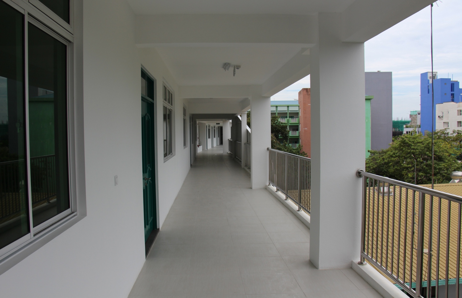 އަމީނިއްޔާ ސްކޫލުގެ އާ އިމާރާތުގެ ކްލާސް ރޫމުތައް ހުންނަ ބައި