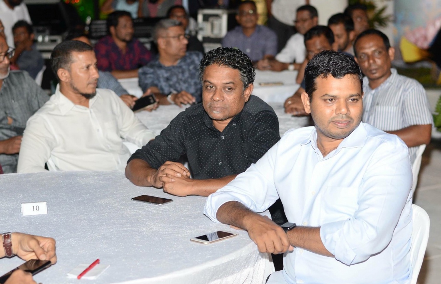 ހުޅުމާލެ: ޖެނުއަރީ 3، 2018- ސޮދަގާތު ފައުންޑޭޝަނުން އިންތިޒާމްކޮށްގެން ބޭއްވި މިދިޔަ އަހަރުގެ ހިތާނީ ފެސްޓިވަލް ނިންމުމުގެ ހަފުލާގައި ބައިވެރިވި ބައެއް މީހުން.---ފޮޓޯ: އެމްޑީއޭ