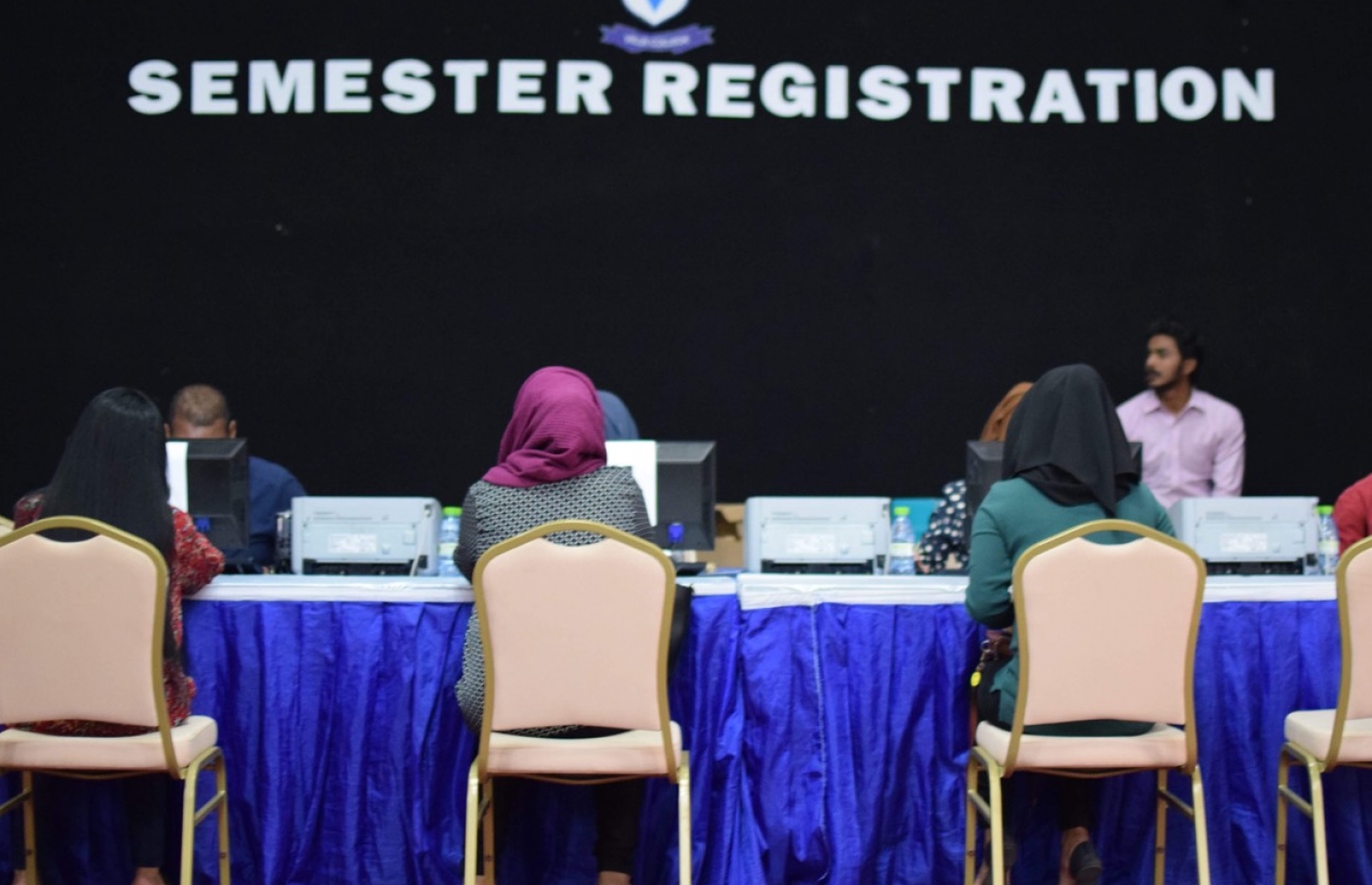 ވިލާ ކޮލެޖުގެ ރަޖިސްޓްރޭޝަނެއް ކުރިއަށްދަނީ: ތިން ވަނަ އިންޓޭކުގެ ކިޔެވުން އަންނަ މަހު ފަށާނެ.-- ފޮޓޯ: ވިލާ ކޮލެޖު