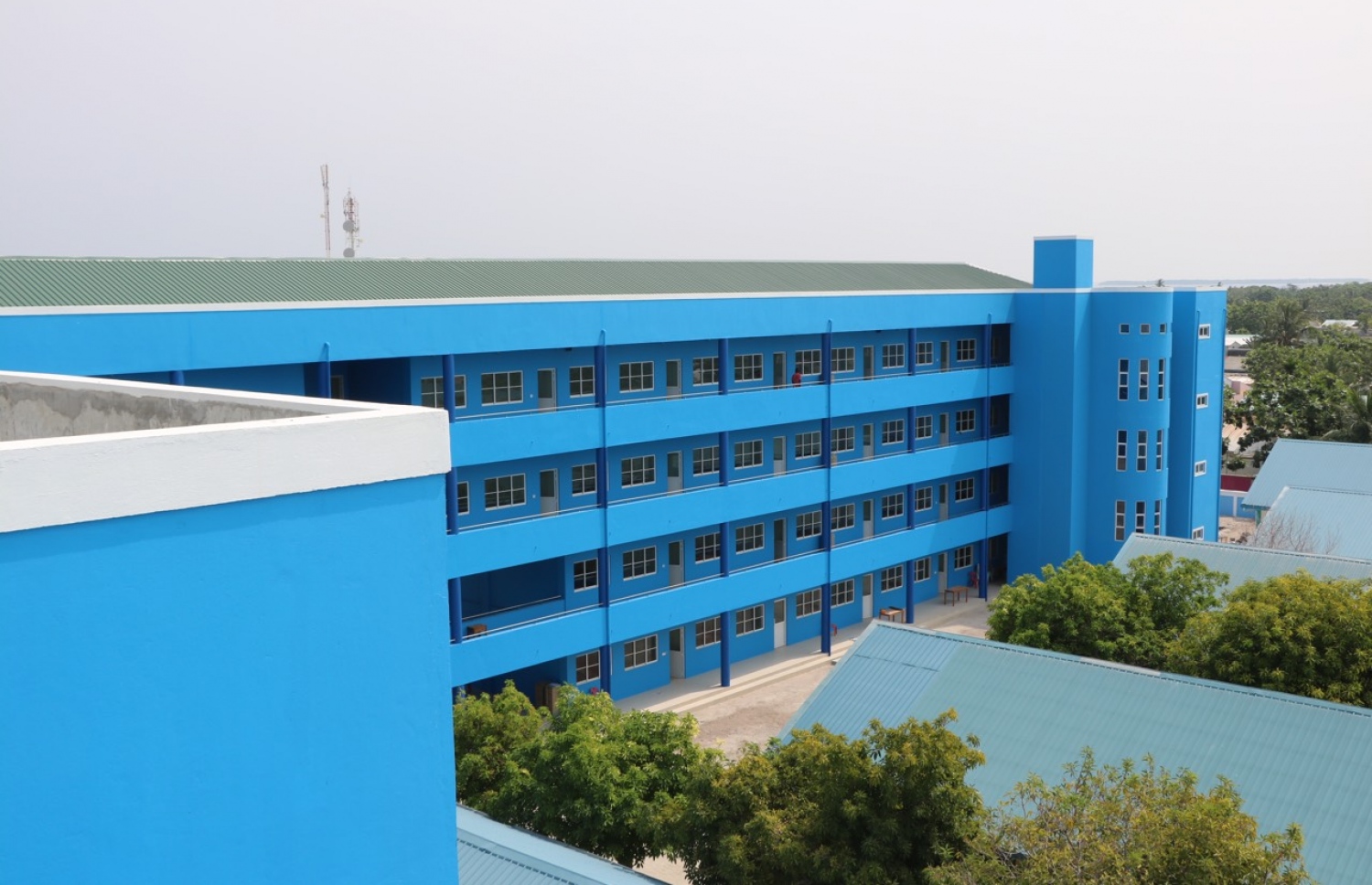 މިލަންދޫ ސްކޫލުގެ އާ އިމާރާތް.-- ފޮޓޯ: އެސްޖޭ ކޮންސްޓްރަކްޝަން