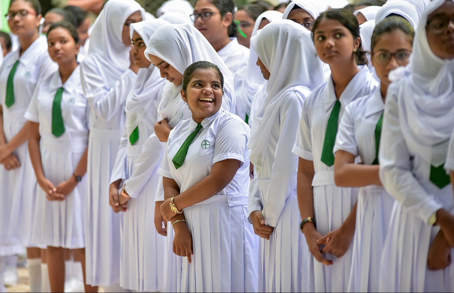 މާލެ: ޖެނުއަރީ 14، 2018- ރާއްޖޭގެ ހުރިހާ ސްކޫލެއްގައި ދިރާސީ އާ އަހަރުގެ ކިޔެވުން ފެށުން: އަމީނިއްޔާ ސްކޫލުގެ ދަރިވަރުން ދިރާސީ އާއަހަރުގެ ފުރަތަމަ އެސެމްބްލީގައި.---ފޮޓޯ: ނިޝާން އަލީ/މިހާރު