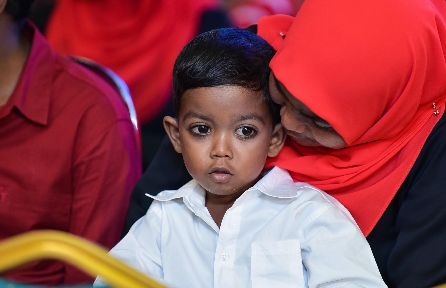 މާލެ: ޖެނުއަރީ 15، 2018- ޒަކާތު ފަންޑުގެ ޚަރަދުގައި ބޯންމެރޯ ޓްރާންސްޕްލާންޓް ހަދަން މި އަހަރު ފުރުސަތު ލިބުނު ކުޑަކުއްޖަކާ އޭނާގެ މަންމަ ވާހަކަ ދައްކަނީ: ޒަކާތު ފަންޑުގެ ޚަރަދުގައި ބޯންމެރޯ ހެދުމުގެ ފުރުސަތު މިހާތަނަށް ވަނީ 55 ކުއްޖަކަށް ދީފައި.---ފޮޓޯ: ނިޝާން އަލީ/ މިހާރު