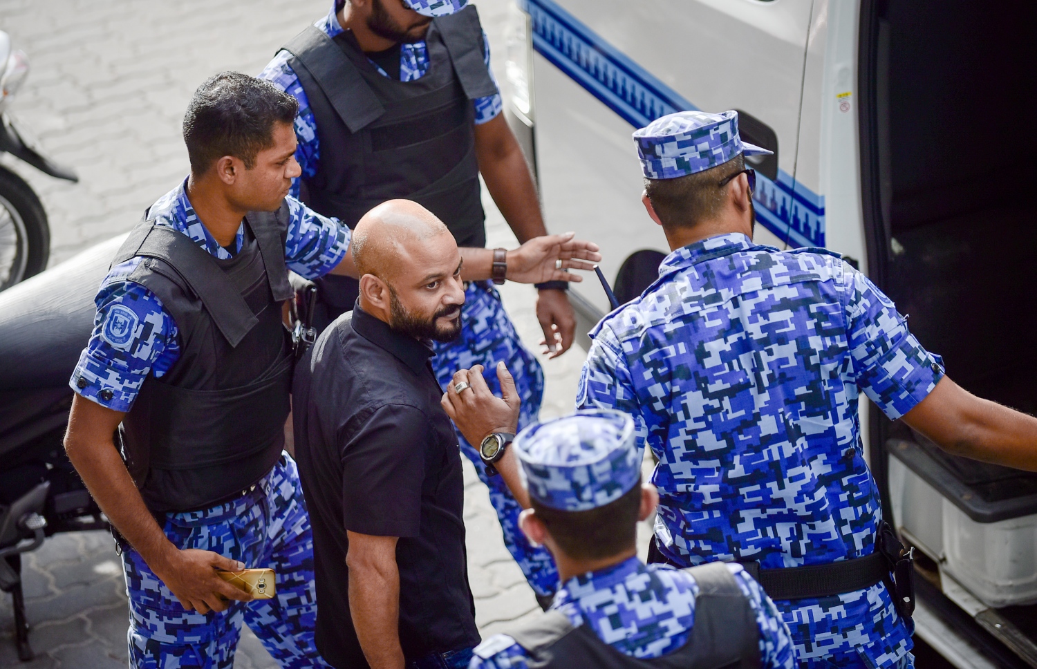 ފާރިސް އިއްޔެ ހައްޔަރުކޮށްގެން ގެންދަނީ. --ފޮޓޯ: ނިޝާން އަލީ/މިހާރު