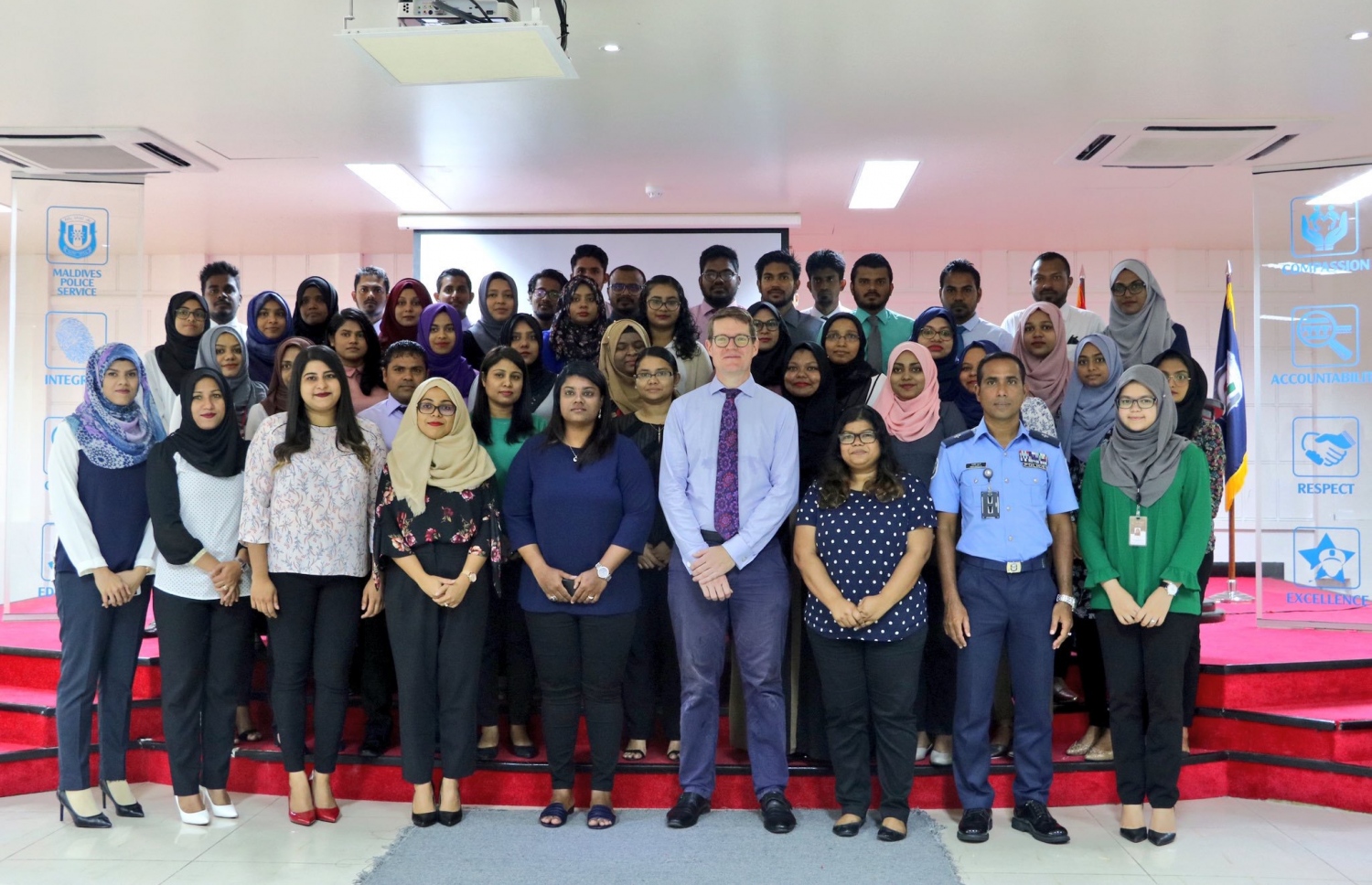 އިޖްރާއާތުގެ ގާނޫނަށް ތަމްރީން ދޭން ބޭރުގެ ކޮންސަލްޓެންޓެއްގެ އެހީގައި ހިންގި ޕްރޮގްރާމްގެ ތެރެއިން --ފޮޓޯ/އޭޖީ އޮފީސް