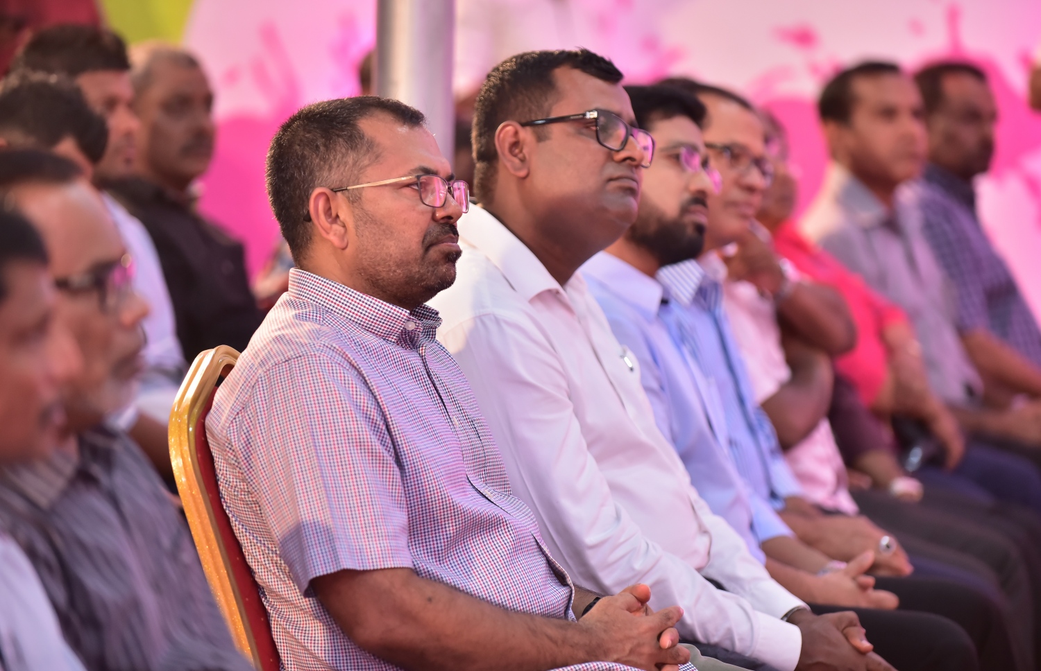 މާލެ: ޖެނުއަރީ 29، 2018- ޕީޕީއެމުން ބޭއްވި ޖަލްސާގައި، އެ ޕާޓީ އަދި ކޯލިޝަންގެ އިސް ބައެއް ބޭފުޅުން ބައިވެރިވެވަޑައިގަންނަވަނީ.---ފޮޓޯ: ނިޝާން އަލީ/މިހާރު