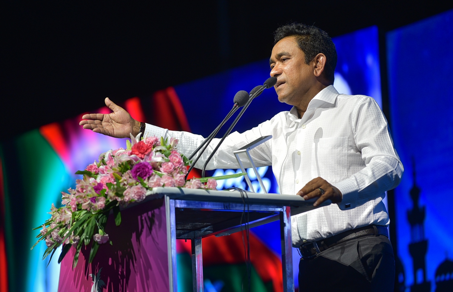 ޕީޕީއެމުން މިރޭ ބޭއްވި ޖަލްސާގައި ރައީސް ޔާމީން ވާހަކަފުޅު ދައްކަވަނީ.---ފޮޓޯ: ނިޝާން އަލީ/މިހާރު