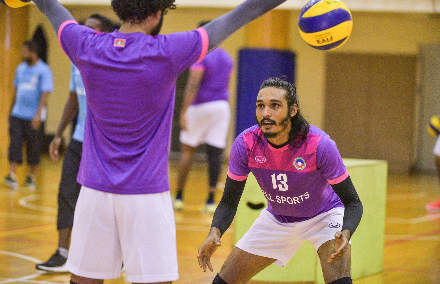 ގައުމީ ޓީމުގެ ފަރިތަކުރުންތަކުގެ ތެރެއިން ބުޅިކެ. -- ފޮޓޯ: ނިޝާން އަލީ/މިހާރު