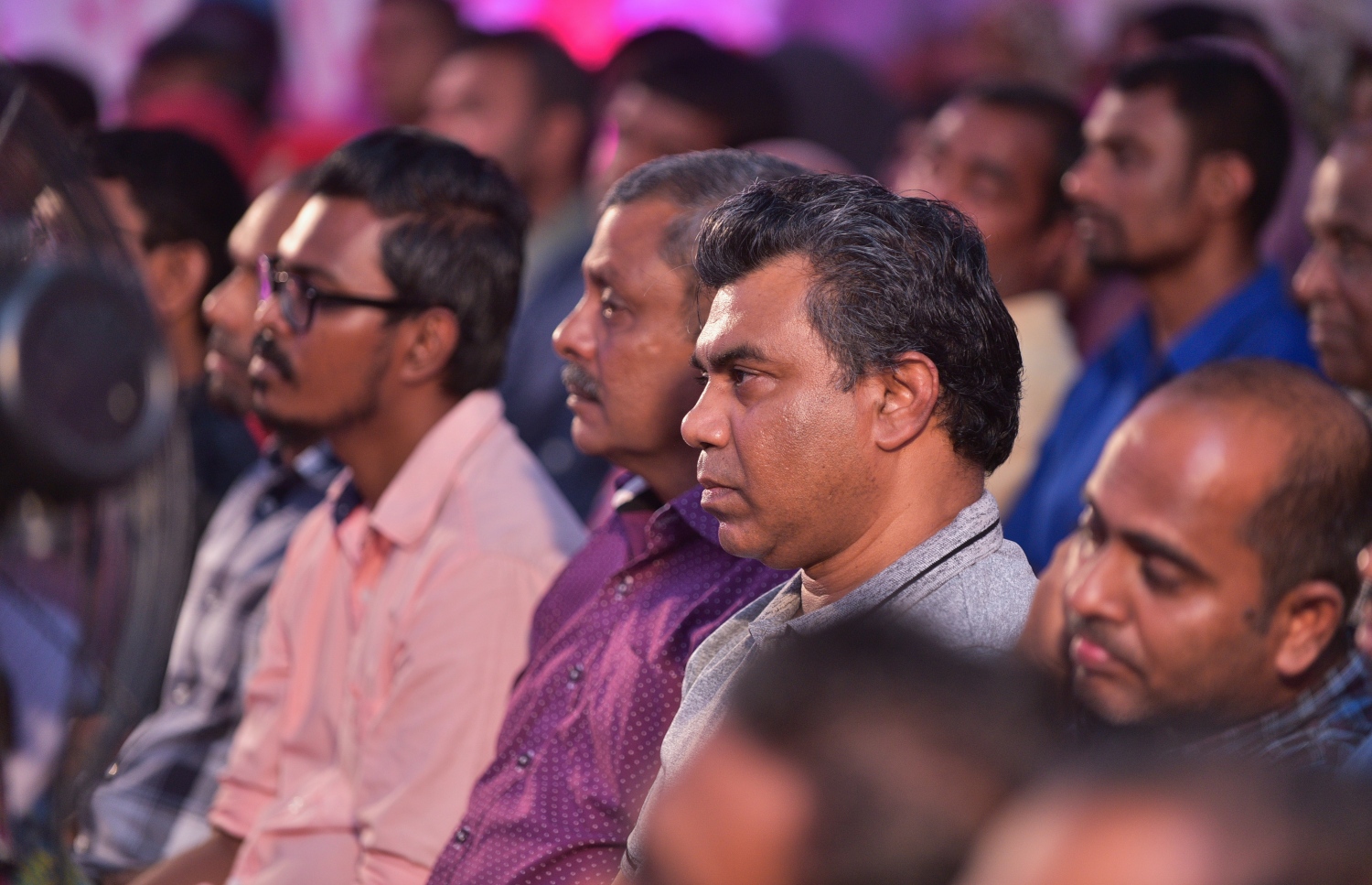 މާލެ: ފެބްރުއަރީ 14، 2018- ވެރިކަން ކުރާ ޕާޓީ، ޕީޕީއެމުން މިރޭ ބޭއްވި ޖަލްސާގައި ބައިވެރިވި ބައެއް މީހުން.---ފޮޓޯ: ހުސެއިން ވަހީދު/މިހާރު