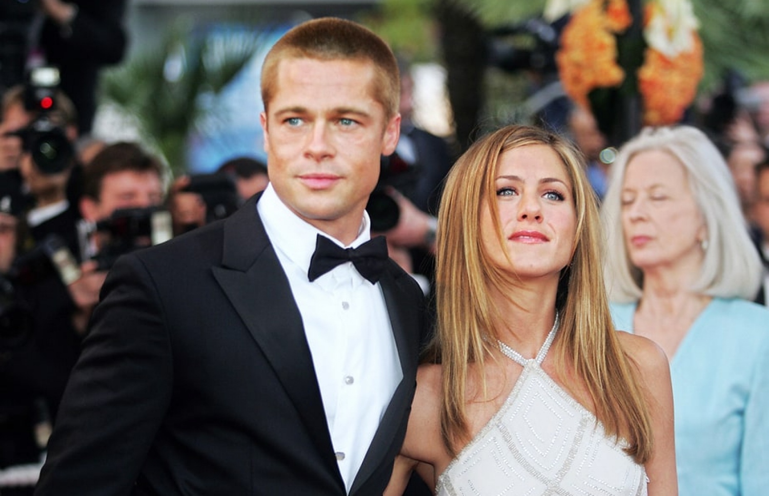 އެނިސްޓަަން ކުރީގެ ފިރިމީހާ ބްރެޑް ޕިޓާ އެކު: ޕިޓާއި ޖޮލީގެ ކައިވެނި ވަނީ 2016 ގައި ރޫޅިފައި.