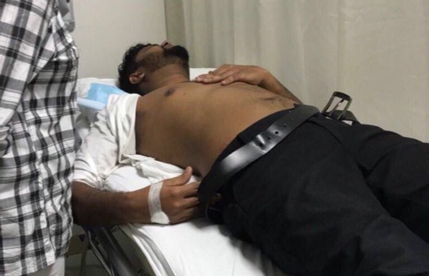 ރާއްޖެ ޓީވީގެ ނޫސްވެރިޔާ ހުސެއިން އޭޑީކޭގައި ފަރުވާ ދެނީ.