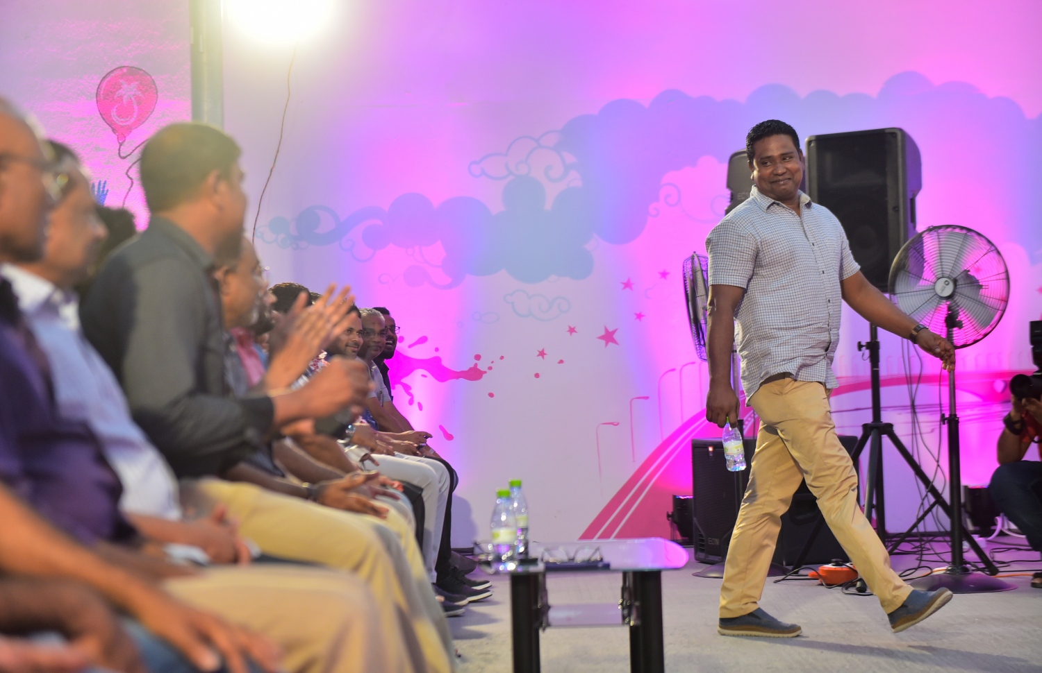 ވިލިމާލެ ދާއިރާގެ ޓިކެޓް ކާމިޔާބު ކުރެއްވި މުހައްމަދު އިސްމާއިލް - ފޮޓޯ: މިހާރު