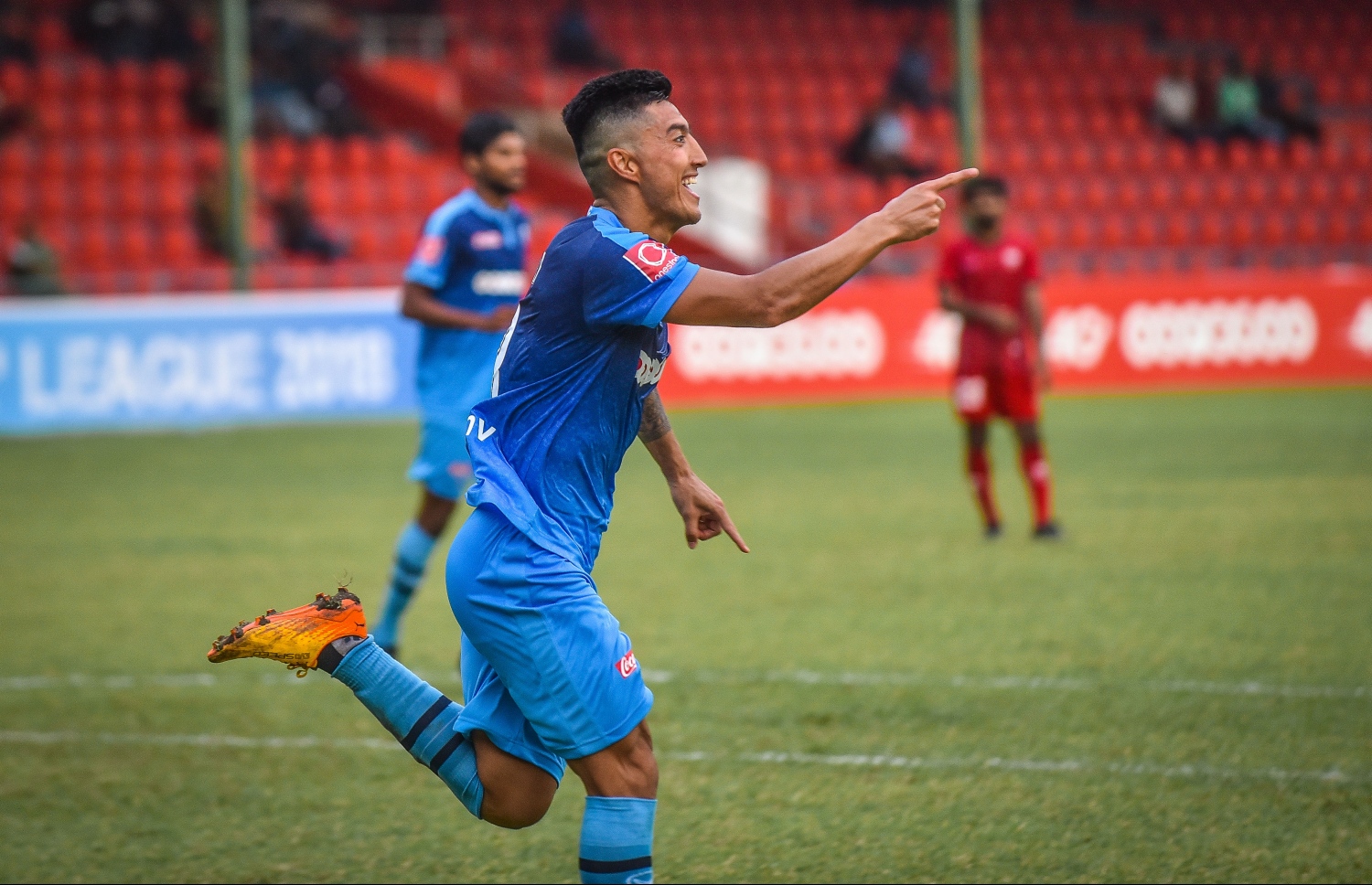 ލަނޑު ޖެހުމަށް ފަހު ނިއުގެ އަމީރީ އުފާފާޅުކުރަނީ.-- ފޮޓޯ: ނިޝާން އަލީ/ މިހާރު