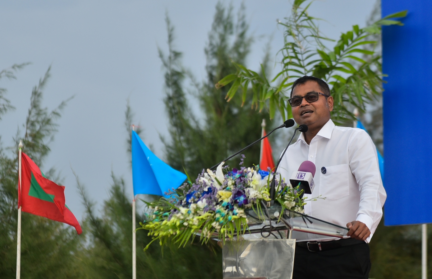 ހުޅުމާލެ: ފެބްރުއަރީ 26، 2018- އެސްޓީއޯ އިން ހުޅުމާލޭގައި ހަދާ 15 ބުރީގެ ރެޒިޑެންޝަލް ދެ ޓަވަރުގެ ބިންގާ އެޅުމުގެ ރަސްމިއްޔާތުގައި ތިމާވެއްޓާ ބެހޭ މިނިސްޓަރު ތޯރިގް ވާހަކަ ދައްކަވަނީ.---ފޮޓޯ: ހުސެއިން ވަހީދު/މިހާރު