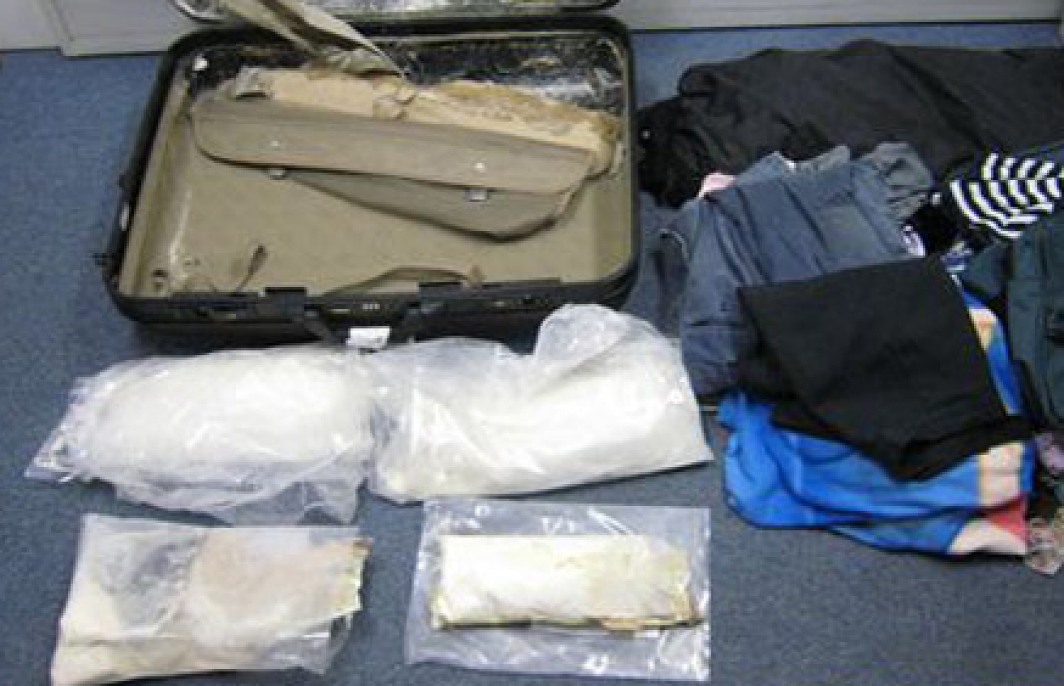 ރާއްޖެއިން އަތުލައިގަނެފައިވާ ގިނަ އަދަދެއްގެ މަސްތުވާތަކެތި-- ފޮޓޯ: ޕޮލިސް