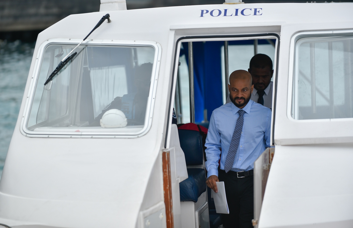 ދިއްގަރު ދާއިރާގެ މެމްބަރު އަހްމަދު ފާރިސް: އޭނާގެ މައްޗަށް އުފުލާފައި ވަނީ މެމްބަރަކަށް ރިޝްވަތު ހުށަހެޅުއްވި ކަމުގެ ދައުވާ. --ފޮޓޯ: ހުސެއިން ވަހީދު/މިހާރު