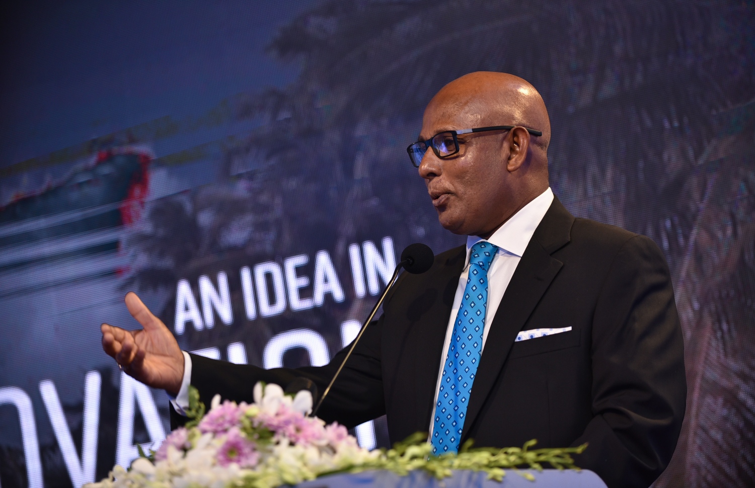 އޭޑީކޭގެ ކެތުލެބާއި އޮޕަރޭޝަންް ތިއޭޓަރު ރަސްމީކޮށް ހުޅުވުމަށް މިރޭ ބޭއްވި ރަސްމިއްޔާތުގައި އެ ހޮސްޕިޓަލްގެ ޗެއާމަން ނާޝިދު ވާހަކަ ދައްކަވަނީ.---ފޮޓޯ: ހުސެއިން ވަހީދު/މިހާރު