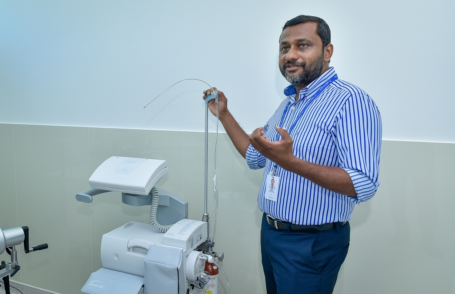 އޭޑީކޭގެ އެމްޑީ އަފްއާލް: ދުންފަތާ ދެކޮޅަށް ގިނަ މަސައްކަތްތަކެއް ކުރައްވާ ބޭފުޅެއް-- ފޮޓޯ: ނިޝާން އަލީ/މިހާރު