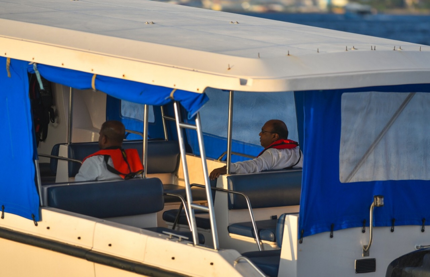 ޝަރީއަތަށް ފަހު އުއްތަމަ ފަނޑިޔާރު މިއަދު އަނބުރާ ދޫނިދޫ އަށް ގެންދަނީ -- ފޮޓޯ: ހުސެއިން ވަހީދު/ މިހާރު