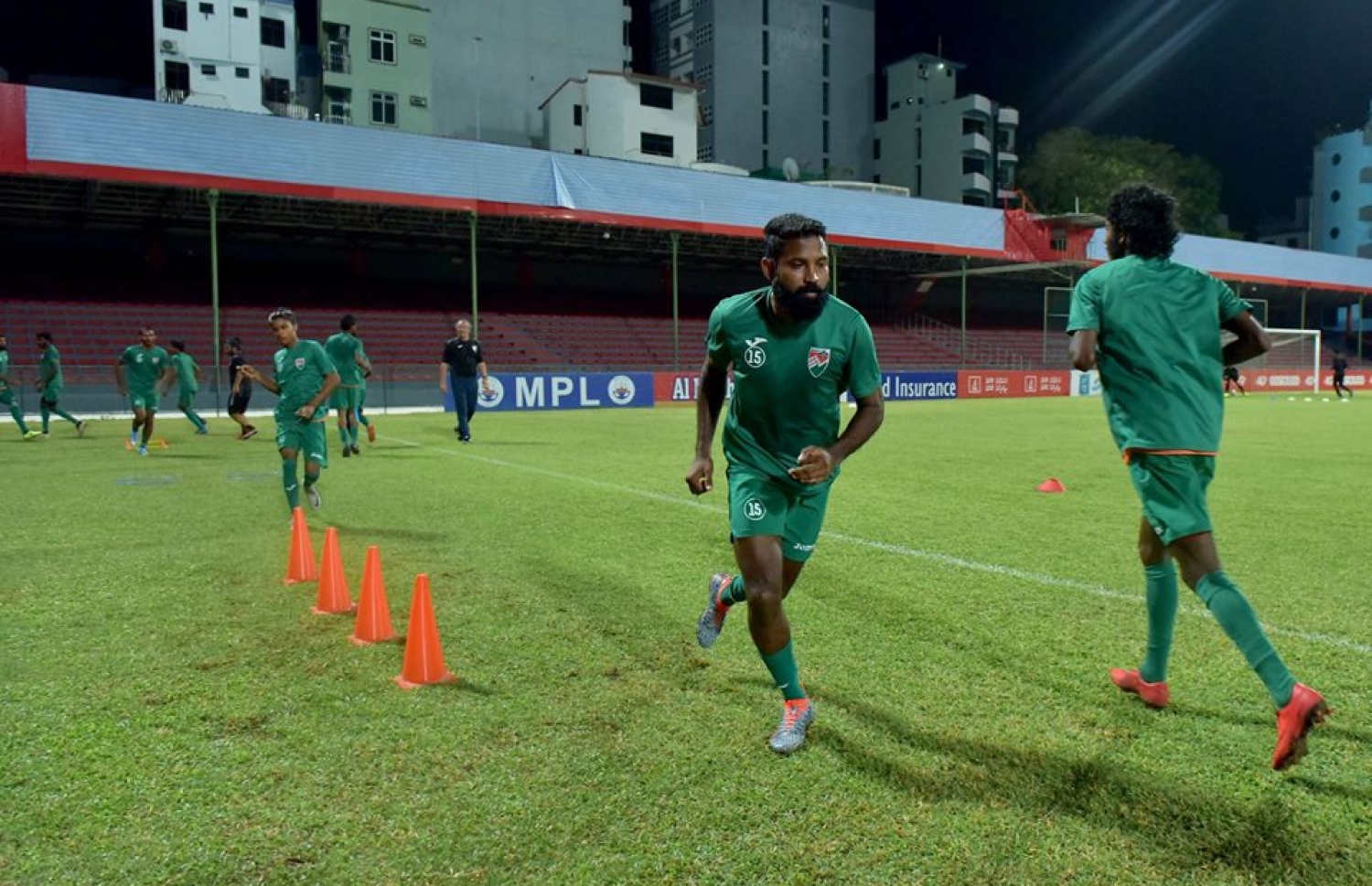 ބަކާ ރޭގެ ޕްރެކްޓިހުގައި. --ފޮޓޯ: އިބްރާހިމް ފާއިދު (އެފްއޭއެމް)