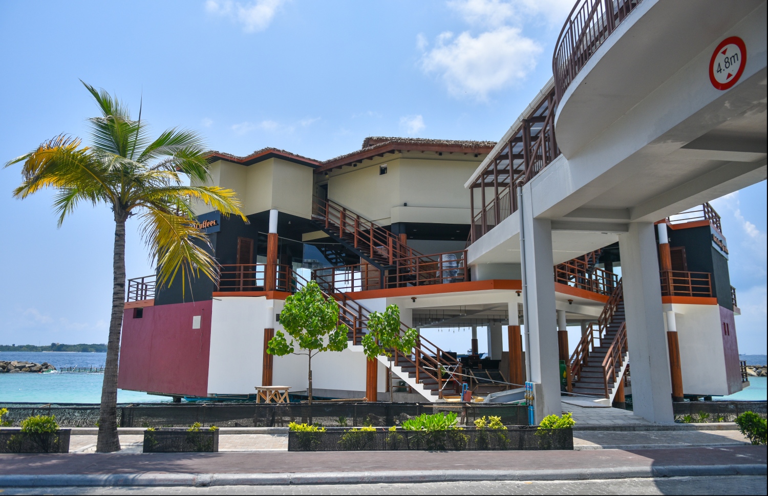 މިރޭ ހުޅުވާނީ ހަމައެކަނި ދެ ވަނަ ބުރި، އެ ތަނަށް މި ވޯކް ވޭއިން އެރޭނެ.-- ފޮޓޯ: މިހާރު/ހުސައިން ވަހީދު