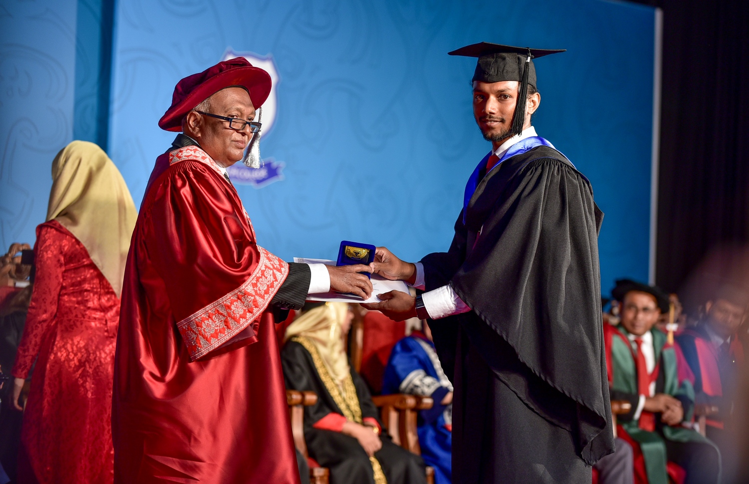 ވިލާ ކޮލެޖުގެ ދަސްވެނިވުން