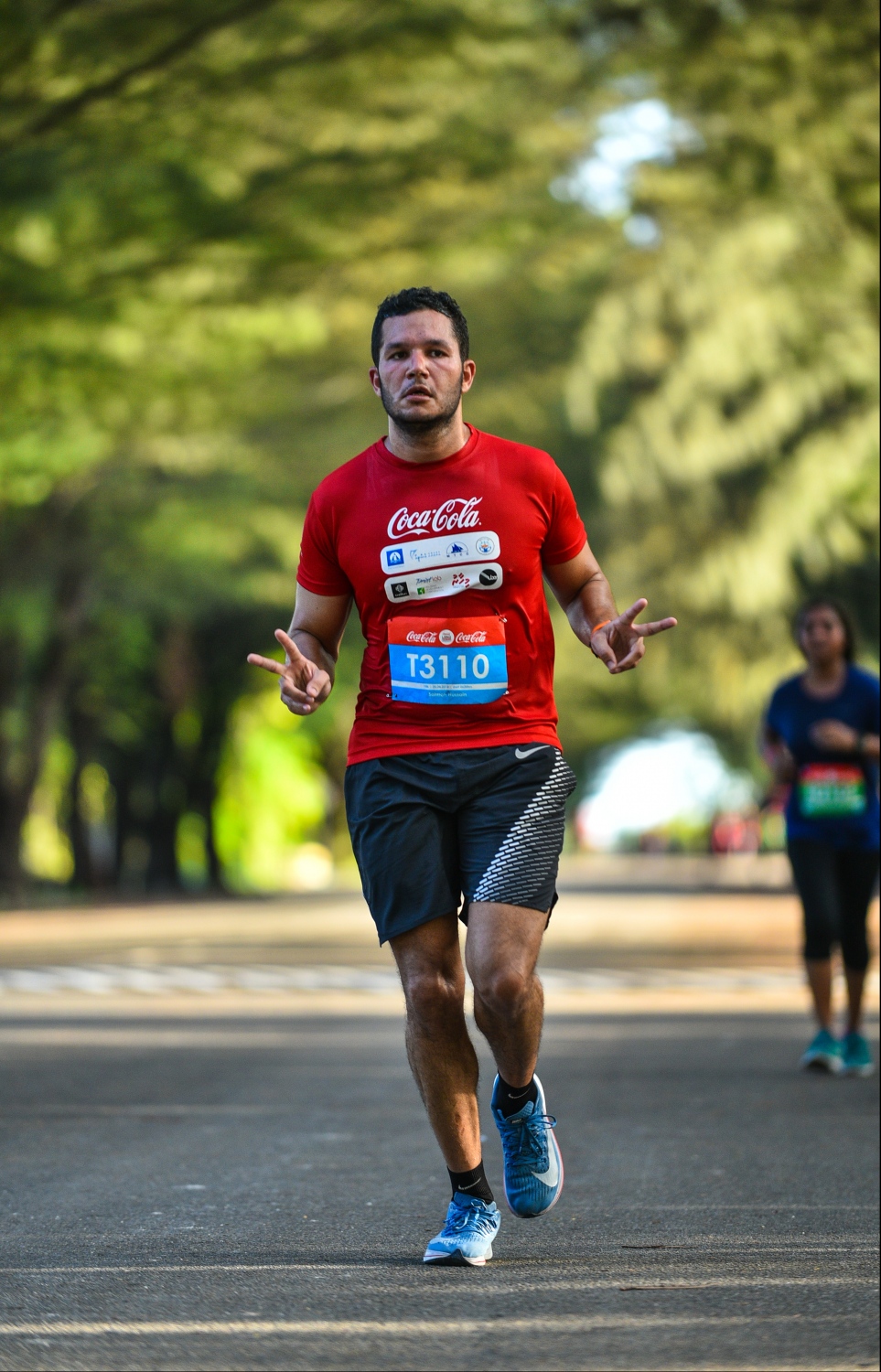 ހުޅުމާލެ: އޭޕްރިލް 120، 2018- ޓޯޓަލް ފިޓްނަސް ގްރޫޕް (ޓީއެފްޖީން) އިން ބޭއްވި ކޮކާކޯލާ ލޯންގް ރަންގެ ހަ ވަނަ އިވެންޓްގެ ތެރެއިން: ބޮޑު ތަރުހީބަކާއިއެކު ހުޅުމާލޭގައި، ހަތަރު ރޭހަކަށް ބަހާލައިގެން ބޭއްވި މިދުވުމުގައި ޖުމްލަ 1500 ދުވުންތެރިން ވަނީ ބައިވެރިވެފައި.--ފޮޓޯ: ހުސައިން ވަހީދު/މިހާރު