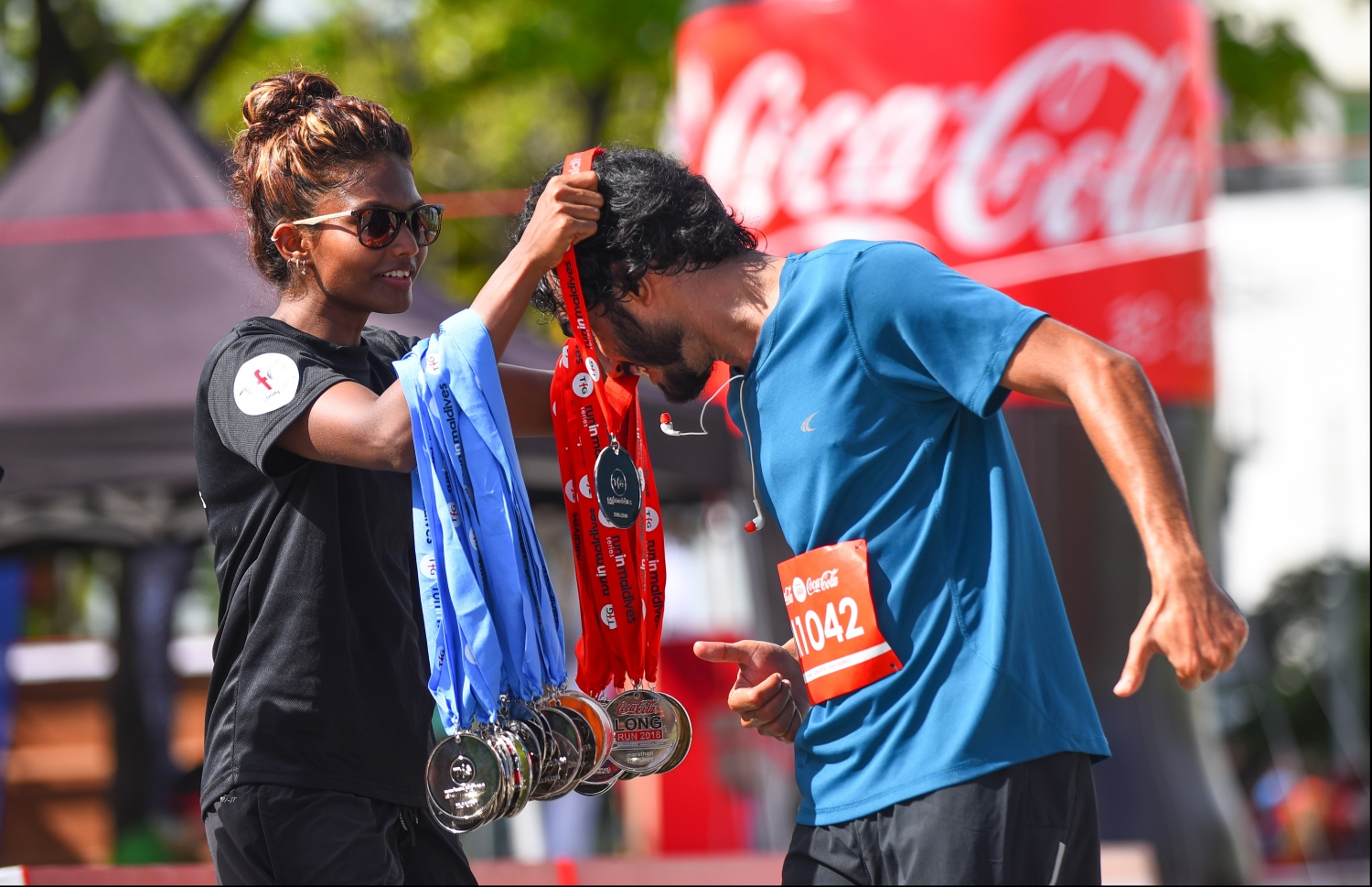 ހުޅުމާލެ: އޭޕްރިލް 120، 2018- ޓޯޓަލް ފިޓްނަސް ގްރޫޕް (ޓީއެފްޖީން) އިން ބޭއްވި ކޮކާކޯލާ ލޯންގް ރަންގެ ހަ ވަނަ އިވެންޓްގެ ތެރެއިން: ބޮޑު ތަރުހީބަކާއިއެކު ހުޅުމާލޭގައި، ހަތަރު ރޭހަކަށް ބަހާލައިގެން ބޭއްވި މިދުވުމުގައި ޖުމްލަ 1500 ދުވުންތެރިން ވަނީ ބައިވެރިވެފައި.--ފޮޓޯ: ހުސައިން ވަހީދު/މިހާރު