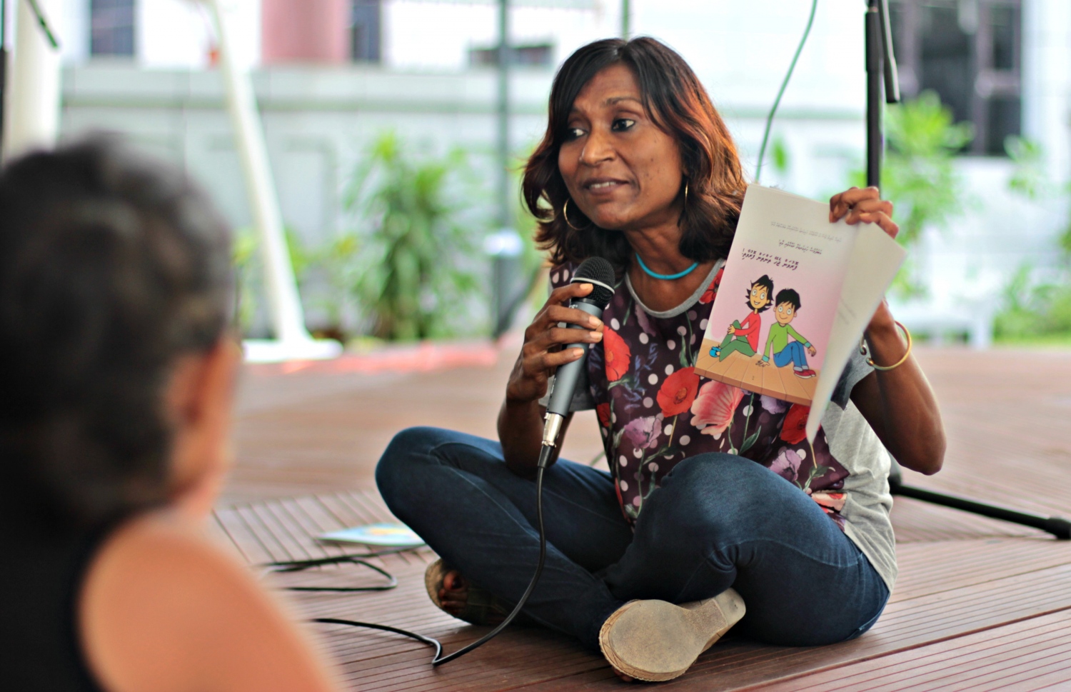 "ނޫން ބޭނުމެއް ނޫން" ފޮތް ލިޔުއްވި ލީލާ ފޮތުގެ ތަފްސީލް ދެއްވަނީ.