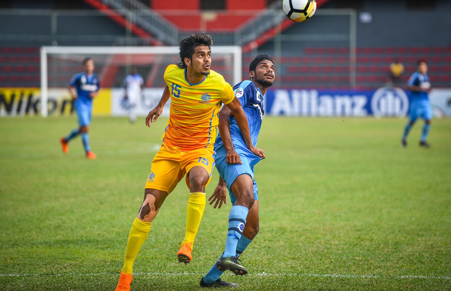 މިދިޔަ އަހަރު ނިއު ރޭޑިއަންޓާއި އަބަހާނީ ކުޅުނު މެޗުގެ ތެރެއިން.-- ފޮޓޯ: ނިޝާން އަލީ/ މިހާރު