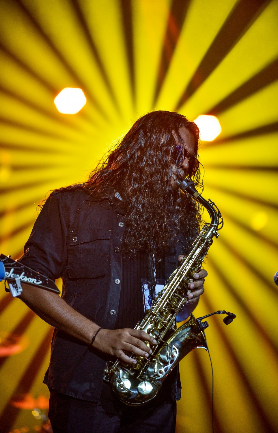 މެއި 8، 2018: އިސްމާއިލް އައްފާންގެ "ގެނބެންދެން" އަލްބަމް ރިލީޒްކުރުމަށް އޮލިމްޕަހުގައި ބޭއްވި ޝޯ. -- ފޮޓޯ: ނިޝާން އަލީ/މިހާރު