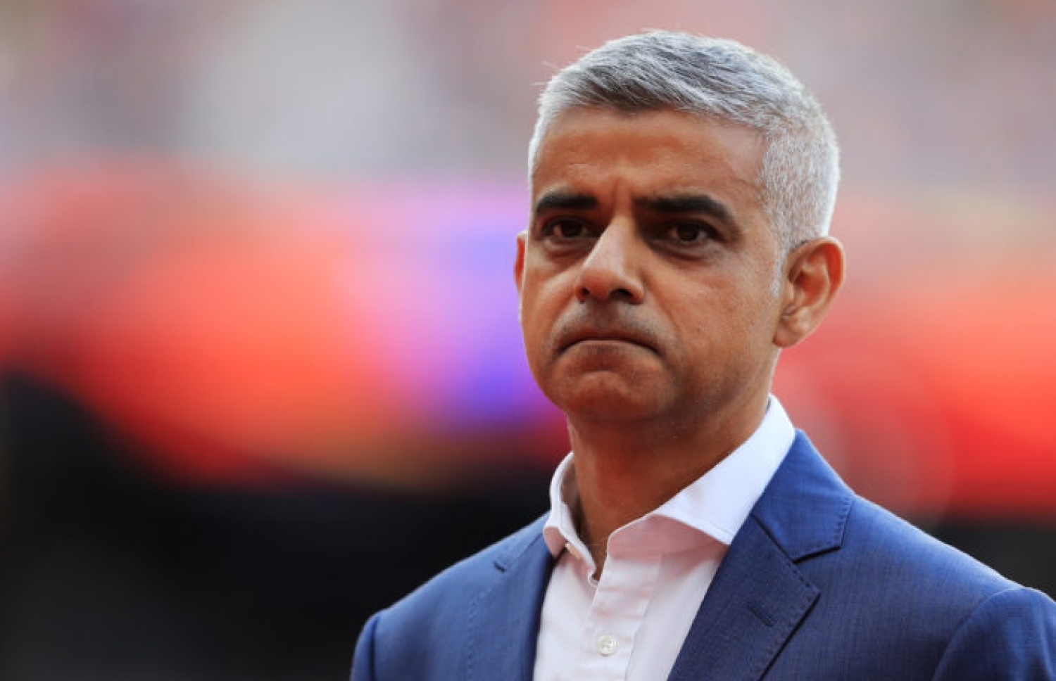 ލަންޑަންގެ މޭޔަރު ސާދިގް ހާން: އިނގިރޭސިން ފަލަވުމާ ދެކޮޅަށް އަންނަނީ މަސައްކަތް ކުރަމުން.