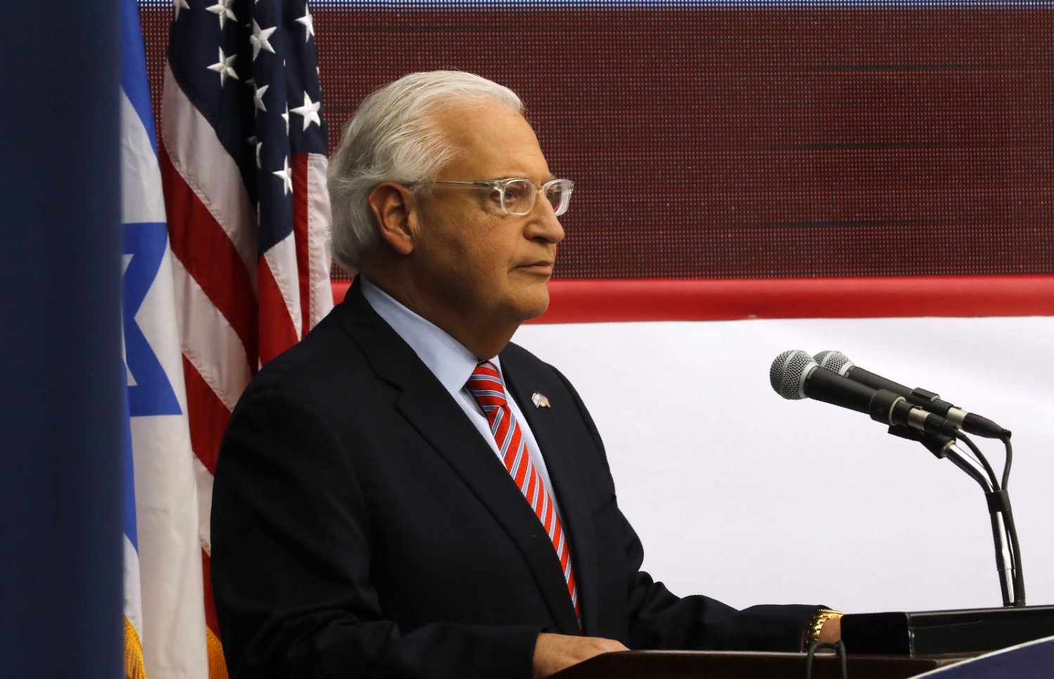 ގުދުސްގައި އެމްބަސީ ހުޅުވުމުގެ ރަަސްމިއްޔާތުގައި އެމެރިކާ ސަފީރު ޑޭވިޑް ފްރީޑްމަން ވާހަކަދައްކަވަނީ. --ފޮޓޯ:އޭއެފްޕީ