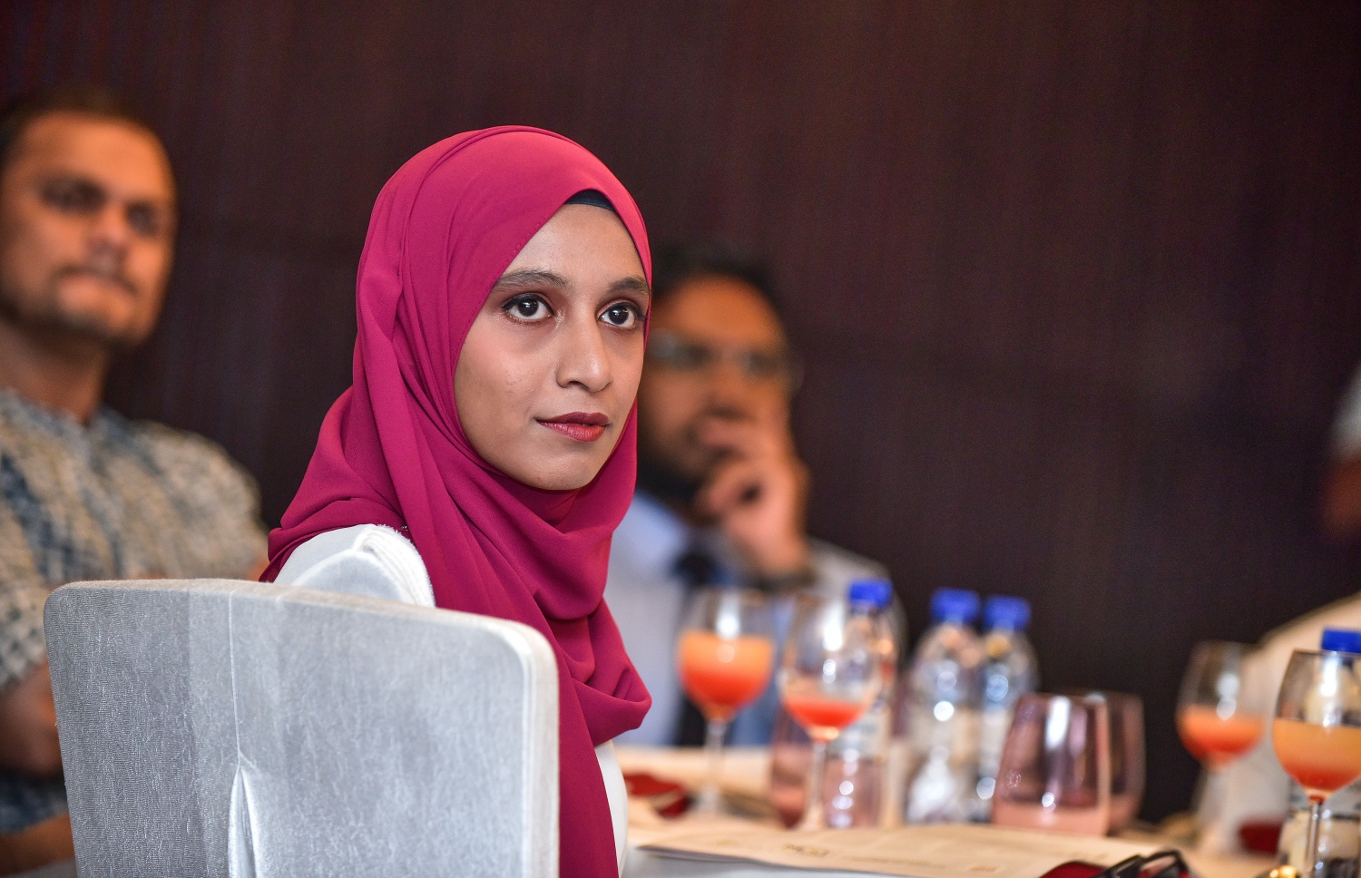 މާލެ: މޭ 15، 2018: "މިހާރު"ގެ "ދަ އެޑިޝަން" ހުޅުވުމަށް ހޮޓެލް ޖެންގައި ބޭއްވި ރަސްމިއްޔާތުގެ ތެރެއިން.--ފޮޓޯ: ނިޝާން އަލީ /މިހާރު