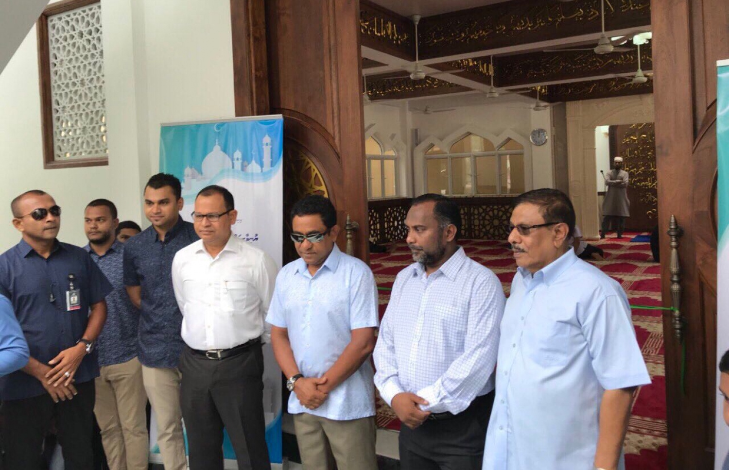 މިސްކިތް ހުޅުއްވައިދެއްވުމަށް ރައީސް ފޮޓޯއަކަށް ހުއްޓިވަޑައިގެން