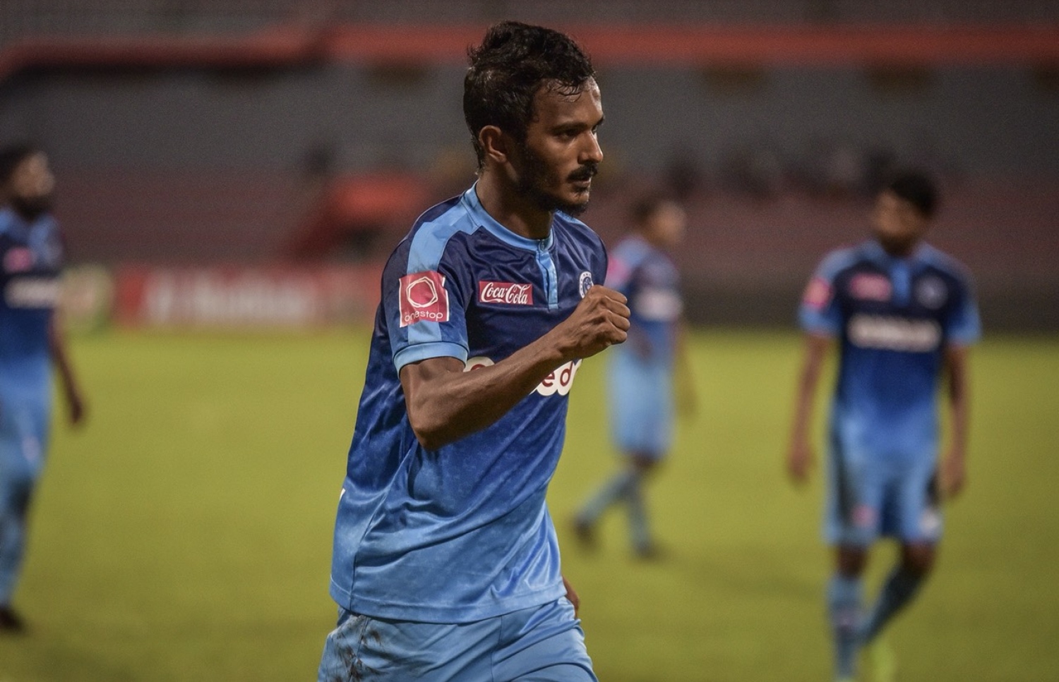 ނިއުގެ ސެންޓޭ ލަނޑު ޖެހުމަށް ފަހު އުފާފާޅުކުރަނީ. --ފޮޓޯ: ނިޝާން އަލީ/ މިހާރު