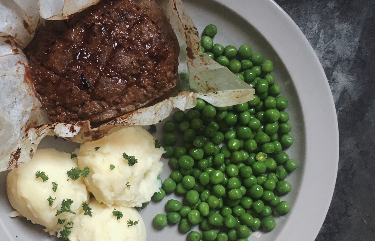 ގޯޓްފިޝްގައި ހަދާ، އާންމުންގެ މެދުގައި މަގުބޫލް މީޓްލޯފް.