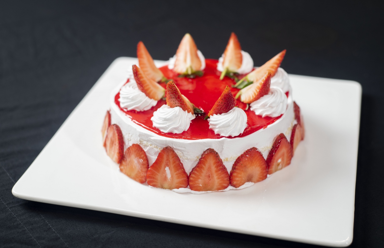 ޝެފް އިސްހާގް ތައްޔާރުކުރި ސްޓްރޯބެރީ ގެޓޯ