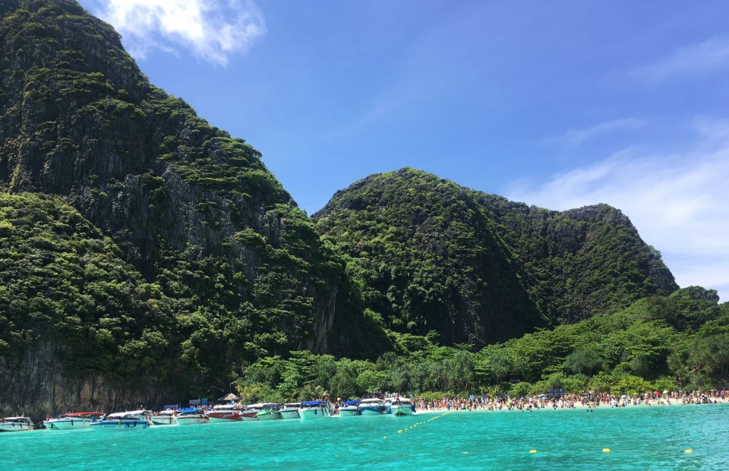 ތައިލެންޑް، މާޔާބޭ: މޭ 17، 2018- ޓޫރިސްޓުންގެ ސަބަބުން މުޅި މާޔާބޭ ތޮއްޖެހިފައި.--- ފޮޓޯ: މުހައްމަދު ޔާމީން/މިހާރު