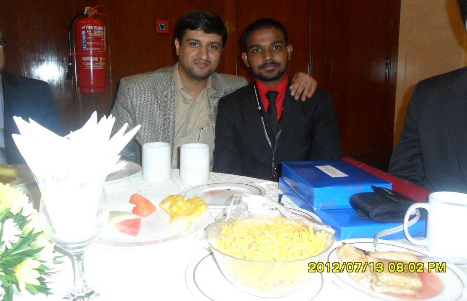 ބޭރުގެ މުބާރާތެއްގައި ވާދަކުރަން ދިޔަ އަޝްރަގު، އެހެން ގާރީއަކާ އެކު