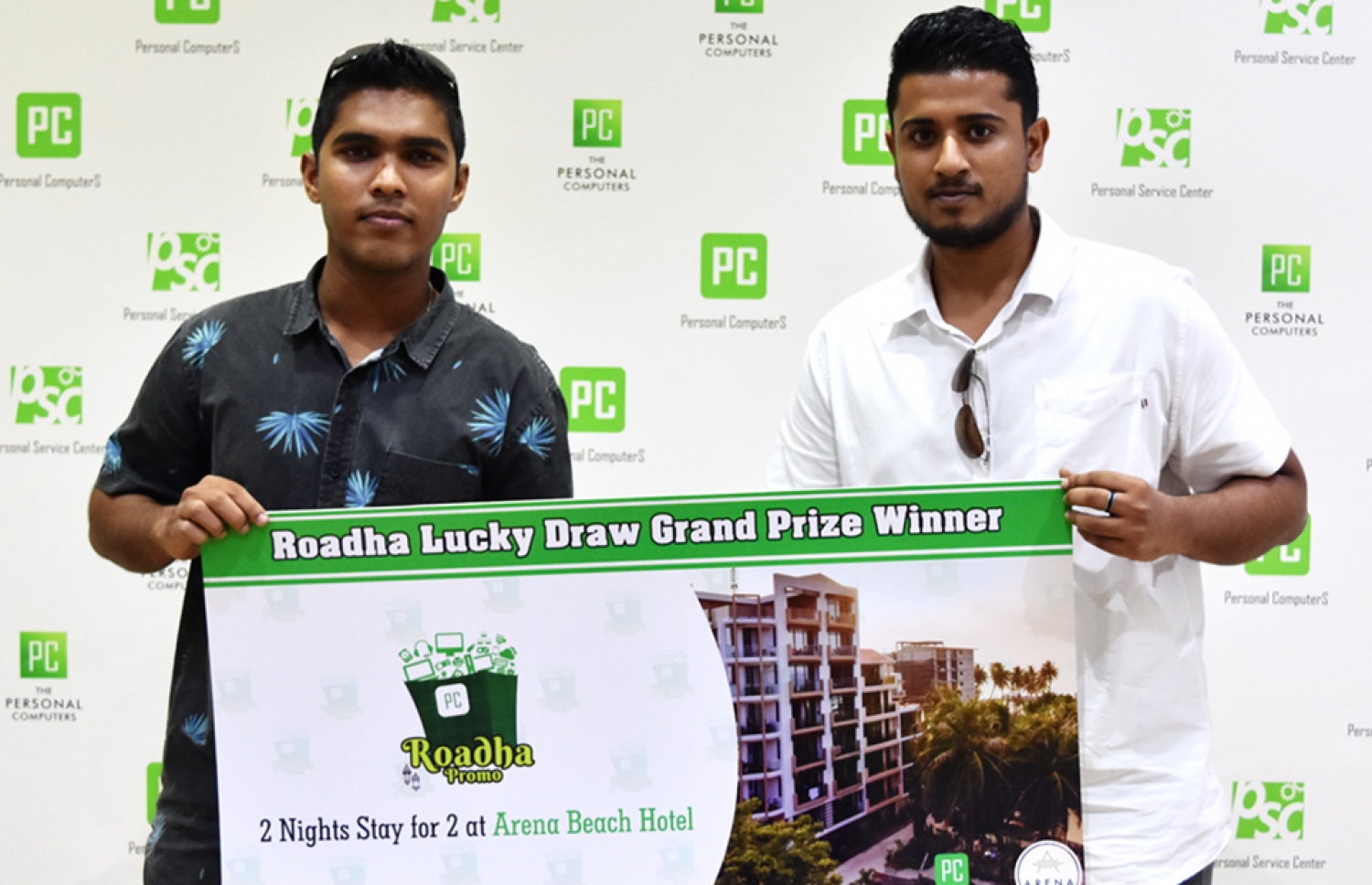 މާފުށީގެ އެރީނާ ބީޗް ހޮޓެލްސްގެ ޗުއްޓީ ޕެކޭޖު ލިބުނީ ޒައިން (ވ) އަށް އިނާމު ހަވާލު ކުރަނީ.