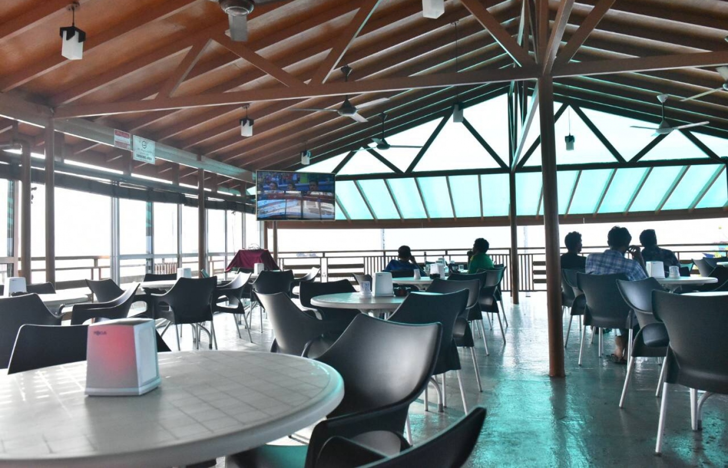 ފީސްޓް ކެފޭ ބިސްޓްރޯ، އެތަން ހަދާފައިވަނީ ދެ ބުރި އަށް.-- ފޮޓޯ: އަހުމަދު ނިޝާތު/މިހާރު