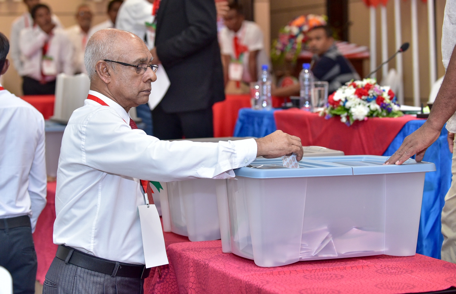 ޖޭޕީގެ ތިން ވަނަ ކޮންގްރެސްގައި މަގާމުތަކަށް މީހުން އިންތިހާބުކުރަން ވޯޓް ލަނީ-- ފޮޓޯ: ނިޝާން އަލީ/މިހާރު