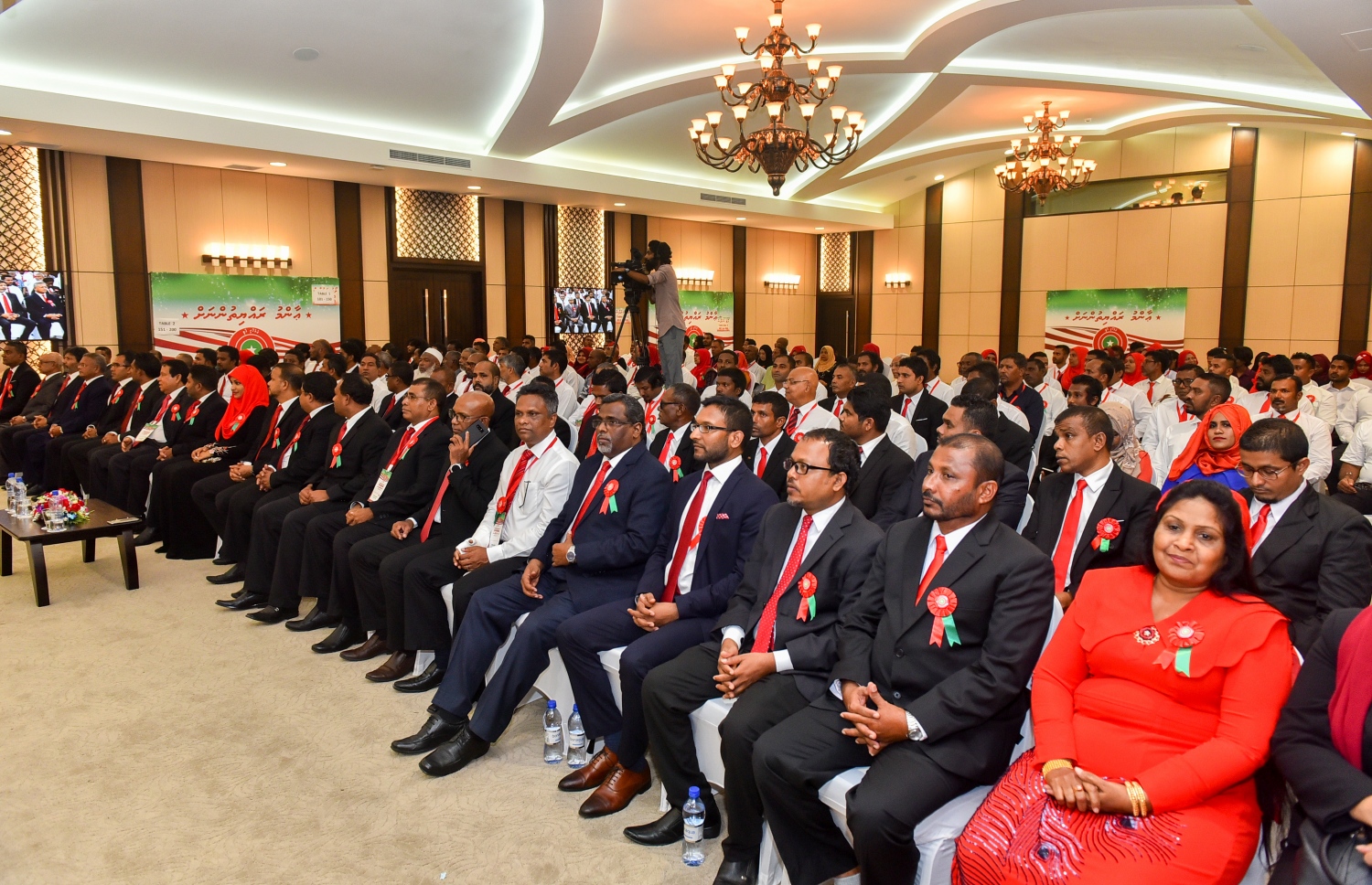 ޖޭޕީ ކޮންގްރެސް ނިންމުމުގެ ހަފްލާގެ ތެރެއިން -- ފޮޓޯ: އަހުމަދު ނިޝާތު/މިހާރު