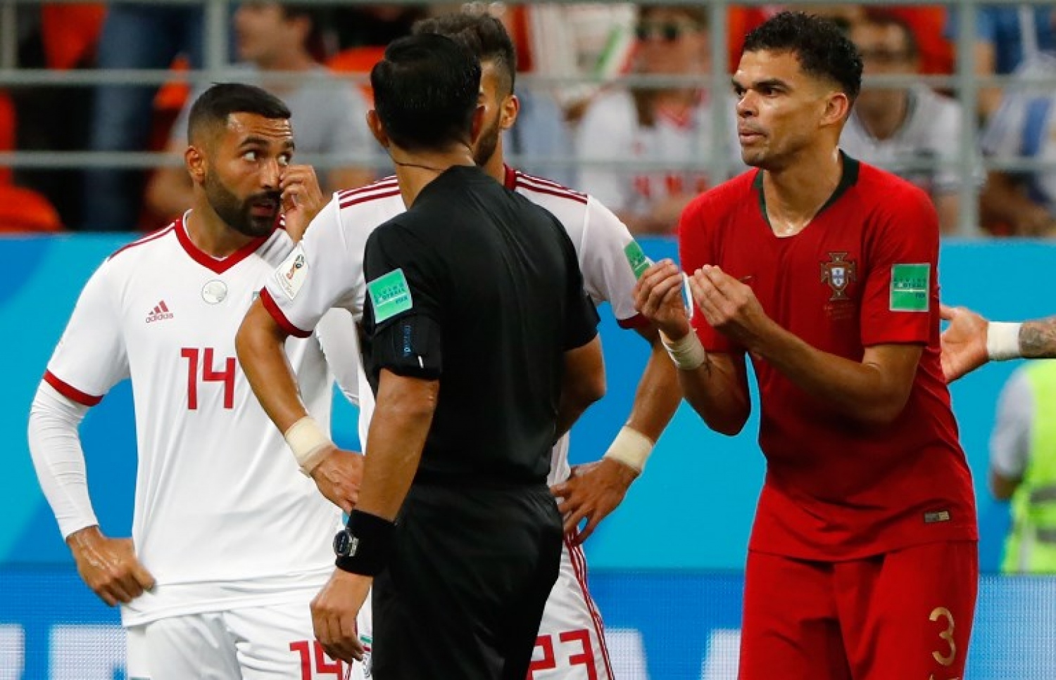 ސަރާންސް، ރަޝިއާ: ޖޫން 25، 2018: ވޯލްޑް ކަޕް ފުޓްބޯޅަ މުބާރާތުގައި ޕޯޗުގަލް އާ އީރާން ކުޅުނު މެޗުގެ ތެރެއިން: މި މެޗުން 1-1 އިން ވަނީ ދެ ޓީމު އެއްވަރުވެފައި. --ފޮޓޯ: އޭއެފްޕީ