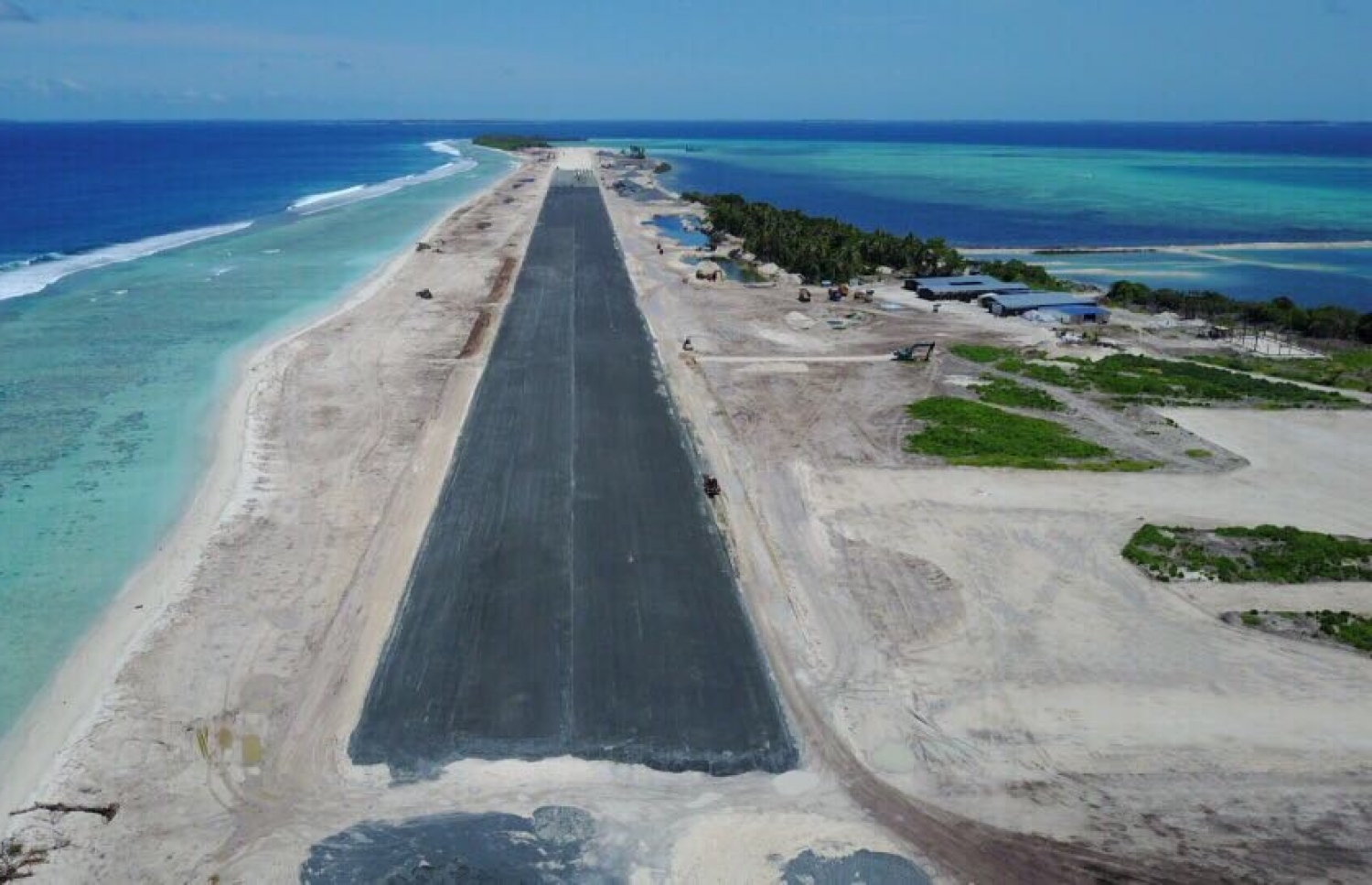 މާފަރު އެއާޕޯޓުގެ ރަންވޭގެ ތާރުއެޅުމުގެ މަސައްކަތަށް ތައްޔާރުވެފައި: މަސައްކަތް ހަފްތާއެއްހާ ދުވަސް ތެރޭގައި ނިމޭނެ.