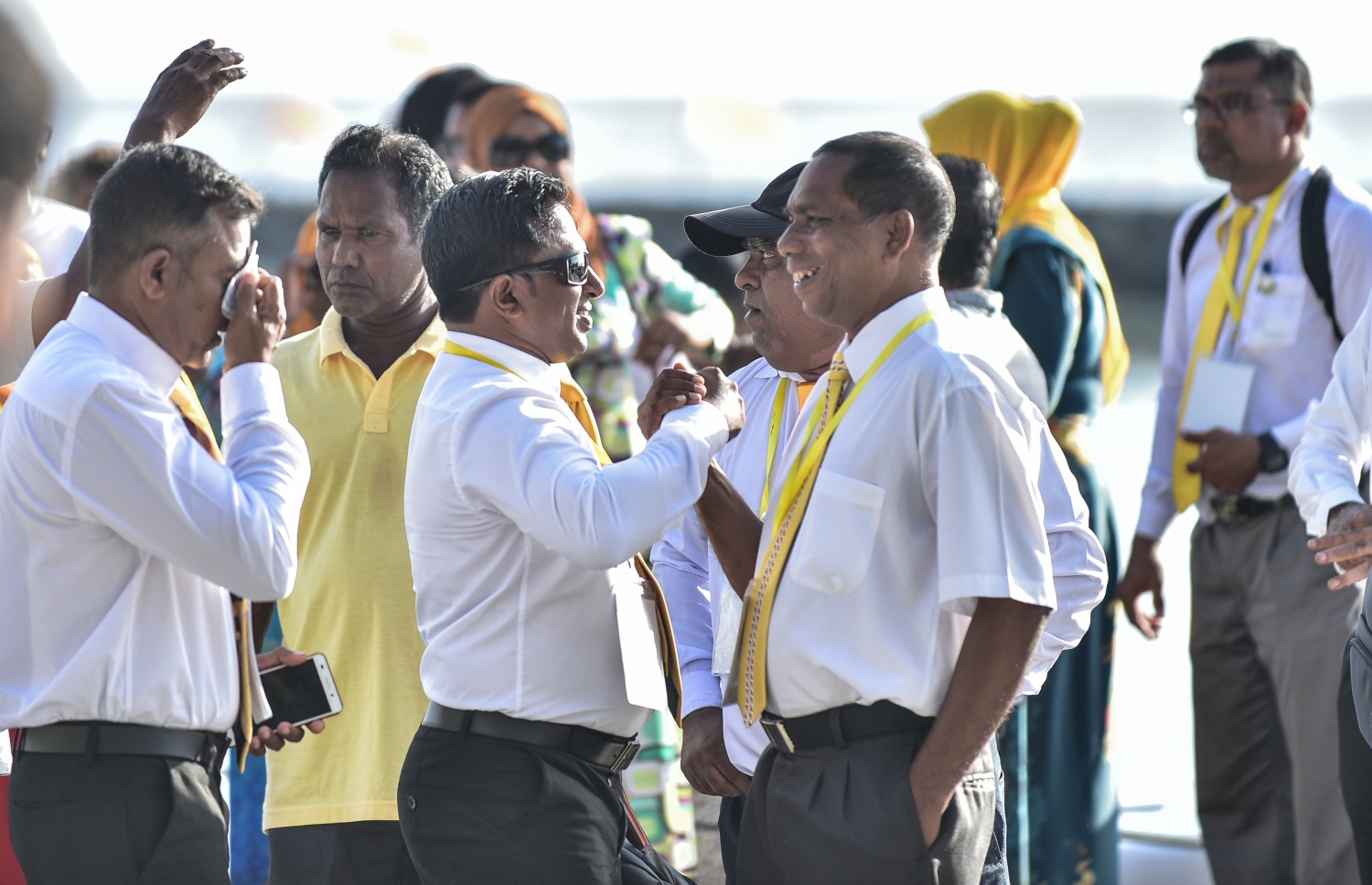 އެމްޑީޕީގެ ކޮންގްރެސް އަށް އުކުޅަހަށް އައި އެ ޕާޓީގެ މެމްބަރުންތަކެއް. --ފޮޓޯ: އަހްމަދު ނިޝާތު/މިހާރު