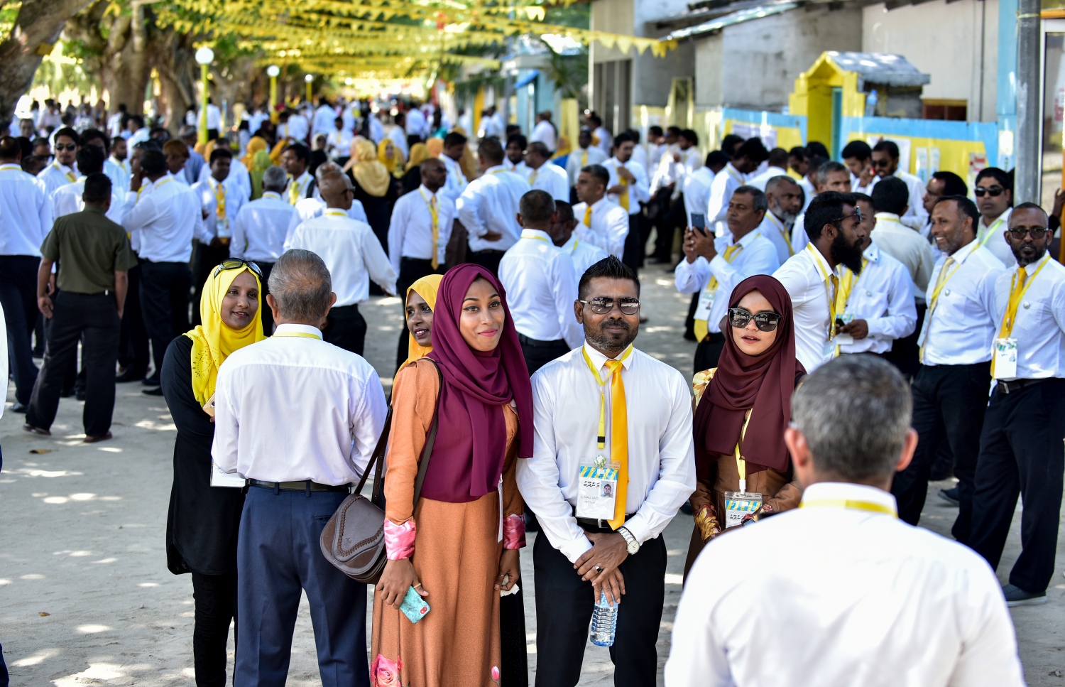 އއ. އުކުޅަސް: ޖޫން 30، 2018- އެމްޑީޕީގެ ތިންވަނަ ކޮންގްރެސް އަށް އުކުޅަހަށް އައި ބައެއް ބޭފުޅުން.---ފޮޓޯ: އަހުމަދު ނިޝާތު/މިހާރު