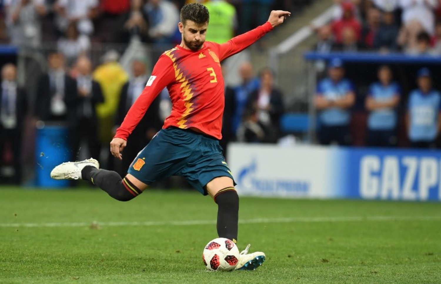 މޮސްކޯ: ޖުލައި 1، 2018: ވޯލްޑް ކަޕް ފުޓްބޯޅަ މުބާރާތުގައި ސްޕެއިން އާ ރަޝިއާ ކުޅުނު މެޗުގެ ތެރެއިން: ޕެނަލްޓީ ޖަހައިގެން 4-3 އިން 2010 ވަނަ އަހަރުގެ ޗެމްޕިއަން ސްޕެއިން ބަލިކޮށް ދުނިޔެ ހައިރާންކޮށްލުމަށް ފަހު ރަޝިއާ މުބާރާތުގެ ކުއާޓާ ފައިނަލުން ވަނީ ފުރުސަތު ހޯދައިފައި.-- ފޮޓޯ: އޭއެފްޕީ