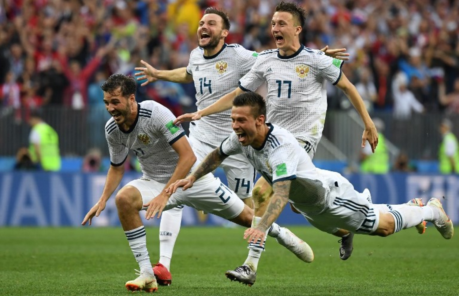 މޮސްކޯ: ޖުލައި 1، 2018: ވޯލްޑް ކަޕް ފުޓްބޯޅަ މުބާރާތުގައި ސްޕެއިން އާ ރަޝިއާ ކުޅުނު މެޗުގެ ތެރެއިން: ޕެނަލްޓީ ޖަހައިގެން 4-3 އިން 2010 ވަނަ އަހަރުގެ ޗެމްޕިއަން ސްޕެއިން ބަލިކޮށް ދުނިޔެ ހައިރާންކޮށްލުމަށް ފަހު ރަޝިއާ މުބާރާތުގެ ކުއާޓާ ފައިނަލުން ވަނީ ފުރުސަތު ހޯދައިފައި.-- ފޮޓޯ: އޭއެފްޕީ